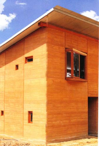 Rammed Earth Home by Riverina Rammed Earth